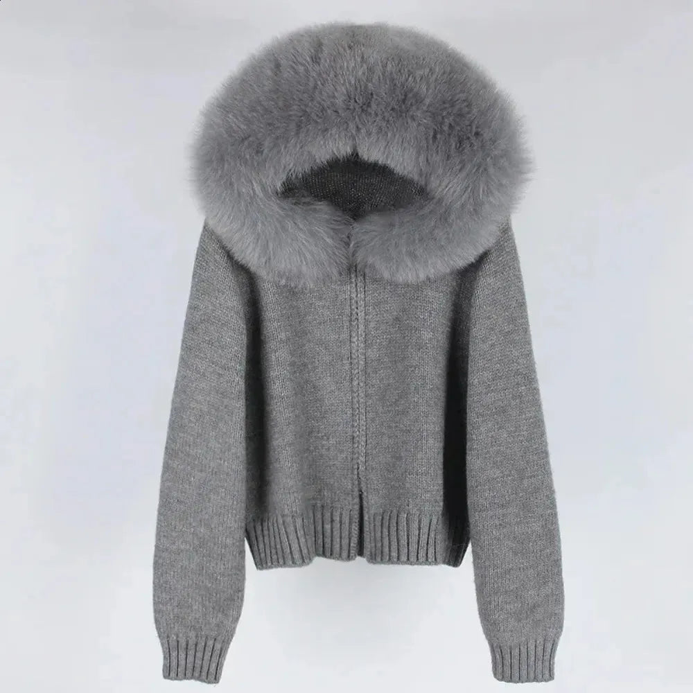 Cardigan féminin en maille haut de gamme – capuche chic
