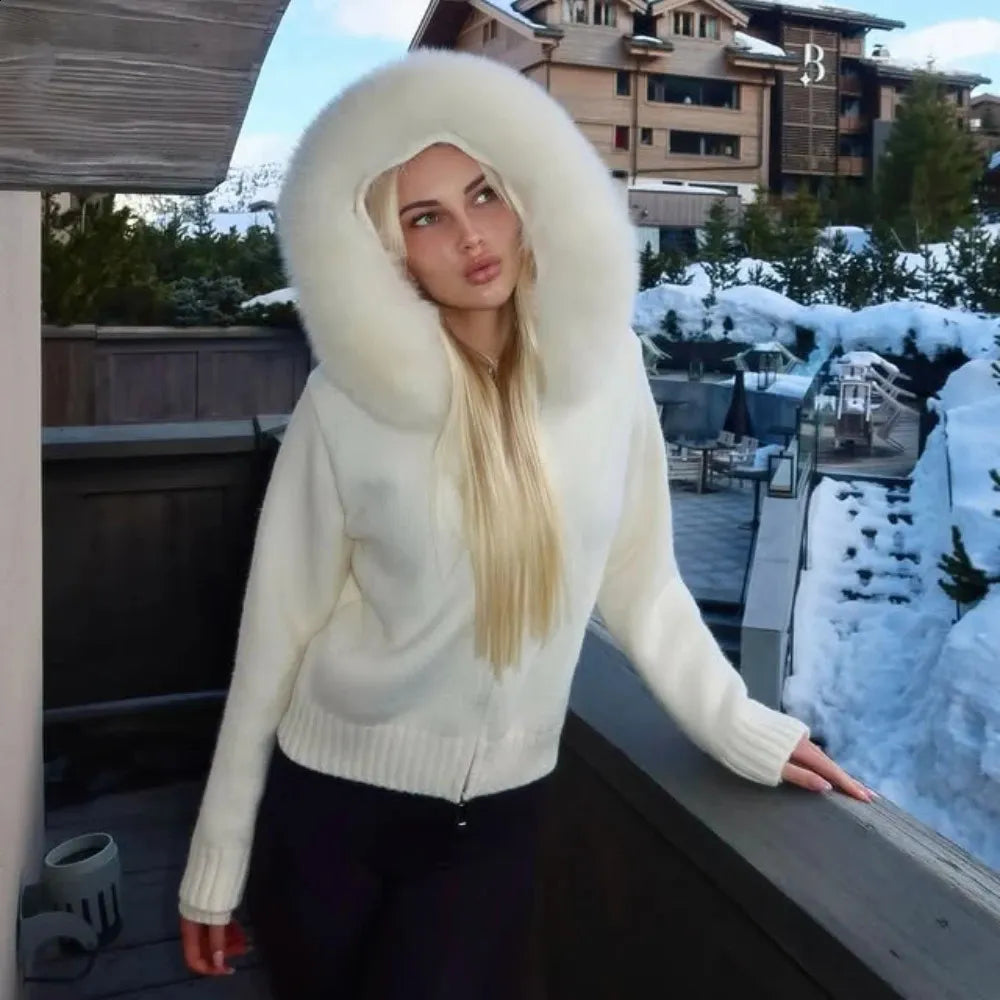 Cardigan féminin en maille haut de gamme – capuche chic
