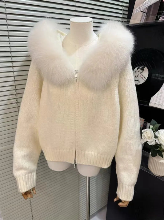 Cardigan féminin en maille haut de gamme – capuche chic