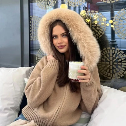Cardigan féminin en maille haut de gamme – capuche chic
